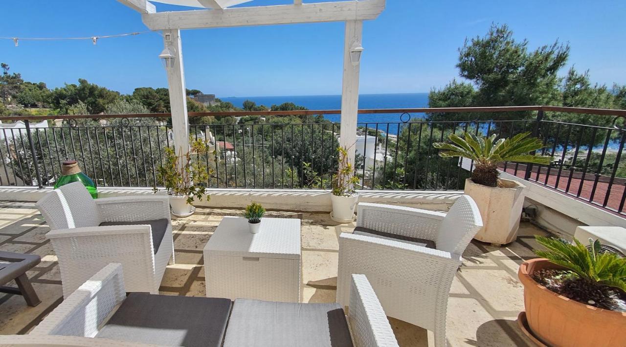 Casa Vacanze "Il Carrubo" Gagliano del Capo Exterior foto