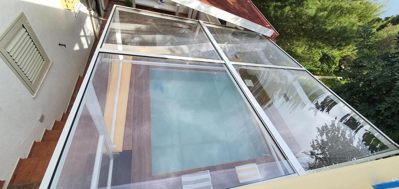 Casa Vacanze "Il Carrubo" Gagliano del Capo Exterior foto