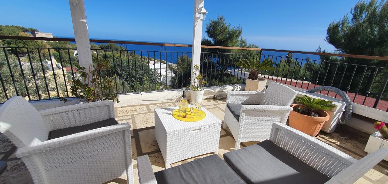 Casa Vacanze "Il Carrubo" Gagliano del Capo Exterior foto