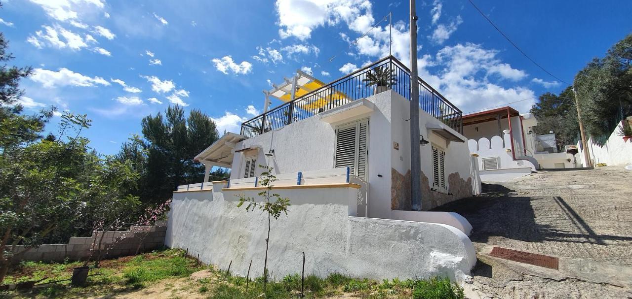 Casa Vacanze "Il Carrubo" Gagliano del Capo Exterior foto